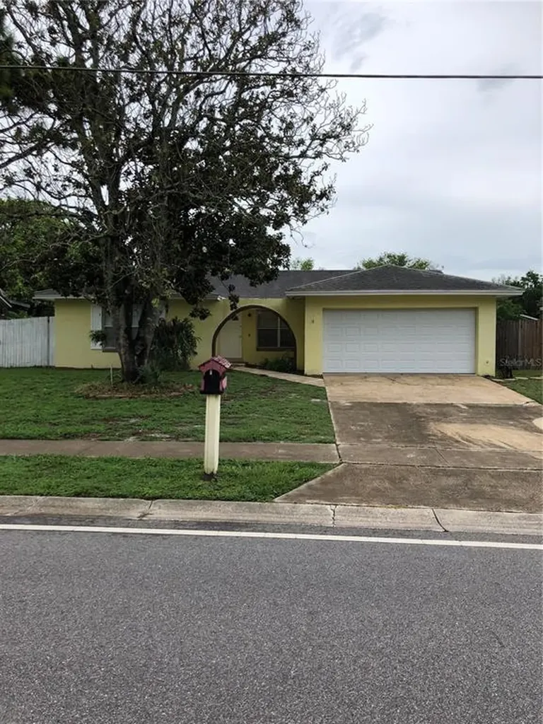 1045 Crystal Bowl Circle Casselberry FL 32707