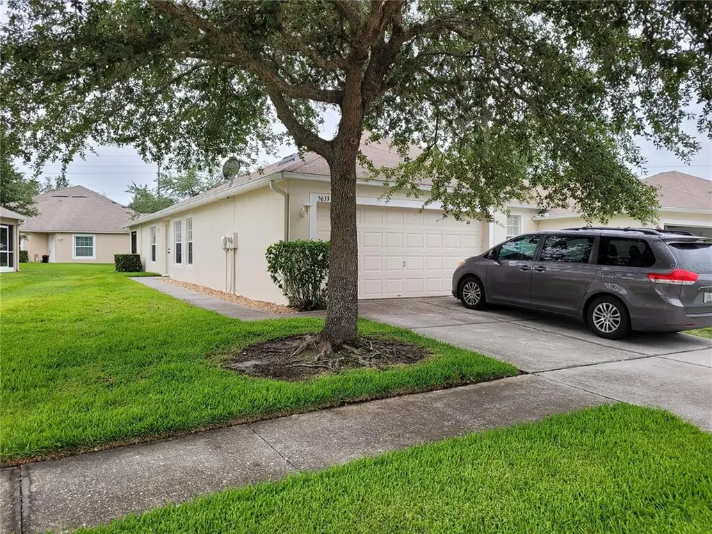 5633 Autumn Shire Drive Zephyrhills FL 33541