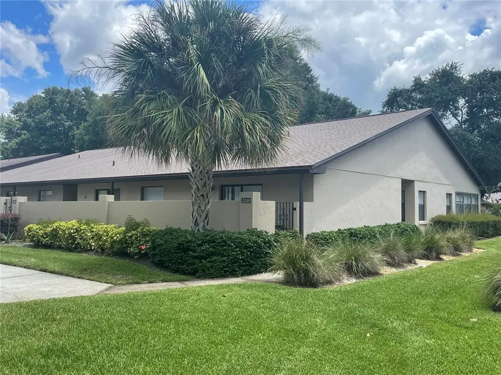 2210 Sawgrass Court Winter Haven FL 33884