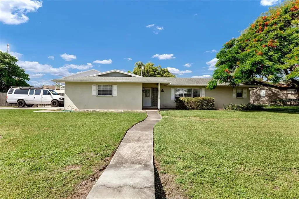 4532 86th Street Court W Bradenton FL 34210