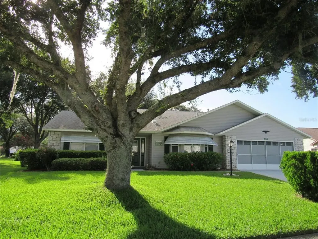 26200 Newcombe Circle Leesburg FL 34748