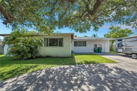 5440 64th Street N St Petersburg FL 33709