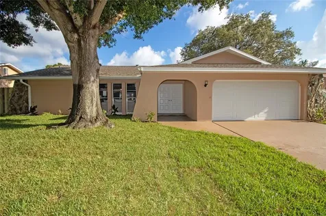 8609 Pinetree Drive S Seminole FL 33772