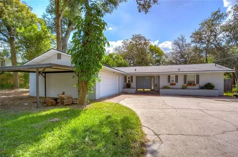 903 Woodview Drive Brandon FL 33511