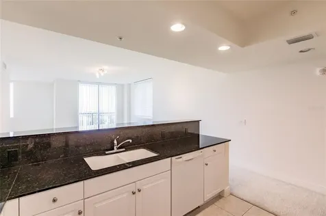 800 Tamiami Trail Sarasota FL 34236