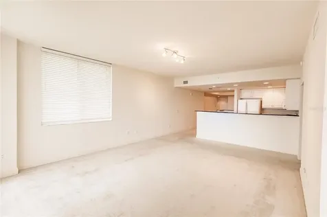 800 Tamiami Trail Sarasota FL 34236