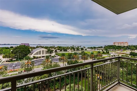 800 Tamiami Trail Sarasota FL 34236