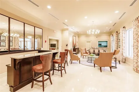 800 Tamiami Trail Sarasota FL 34236