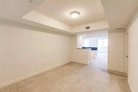 800 Tamiami Trail Sarasota FL 34236