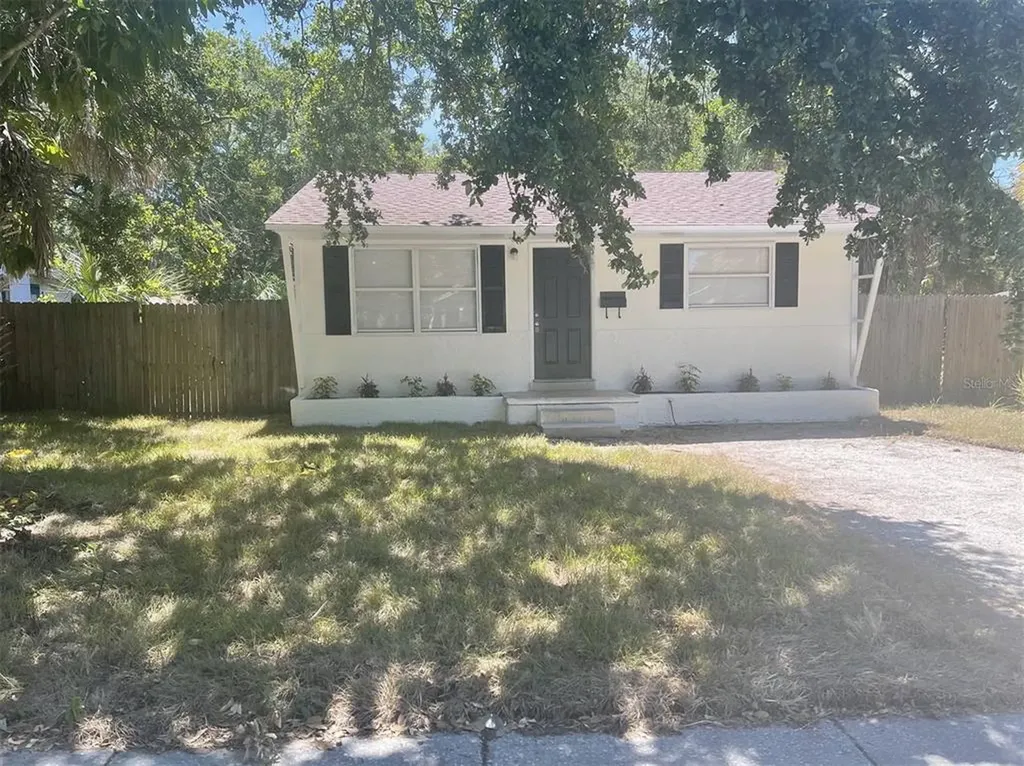 2040 Quincy Street S St Petersburg FL 33711