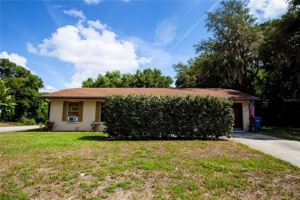 141 W Holly Drive Orange City FL 32763