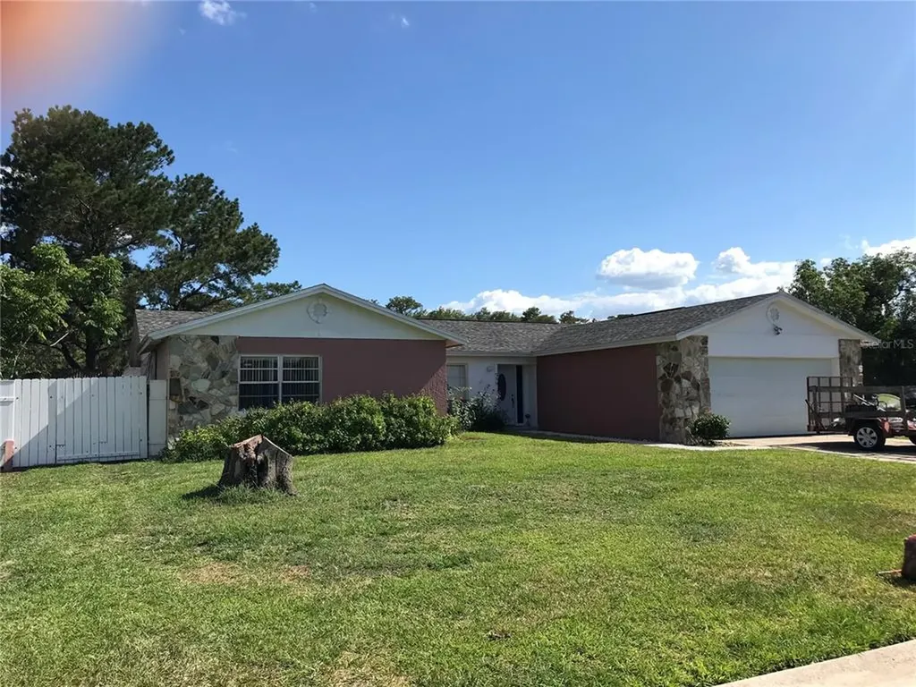 559 Floral Drive Kissimmee FL 34743