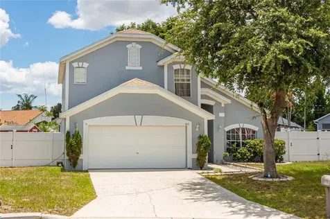 165 King Henry Court Davenport FL 33837