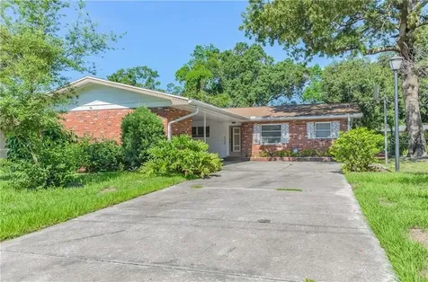 12204 Christian Court Tampa FL 33612