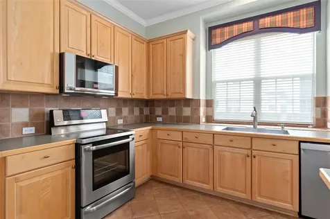3978 Avalon Park West Boulevard Orlando FL 32828