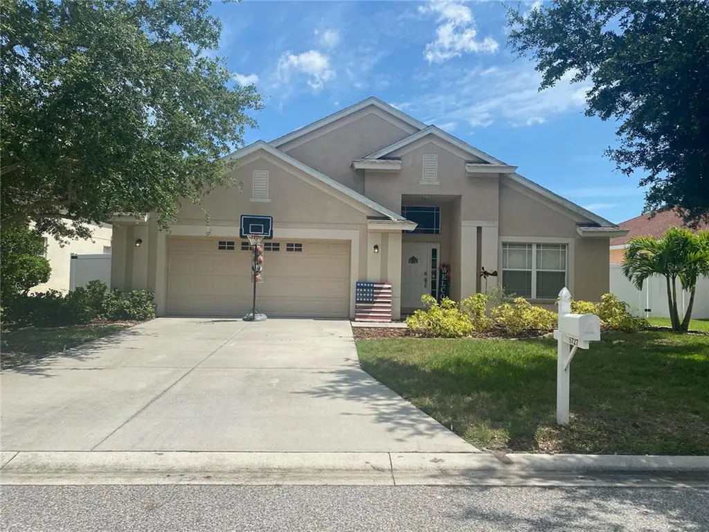 5727 48th Street Circle E Bradenton FL 34203