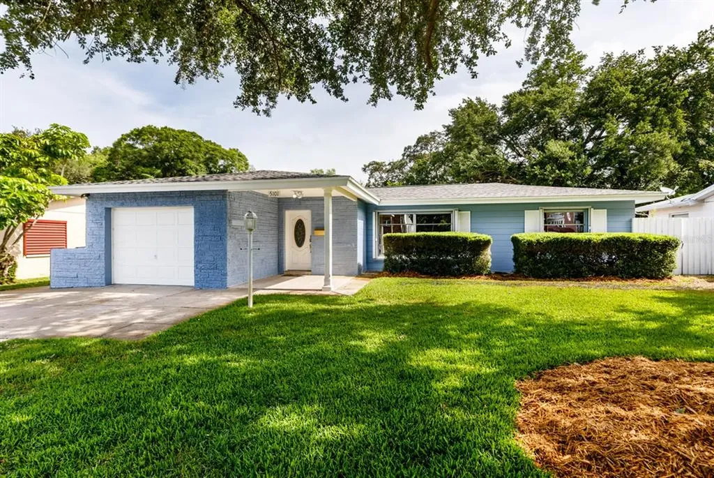 5101 10th Avenue N St Petersburg FL 33710