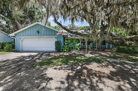 1207 W Crooked Lake Place Eustis FL 32726
