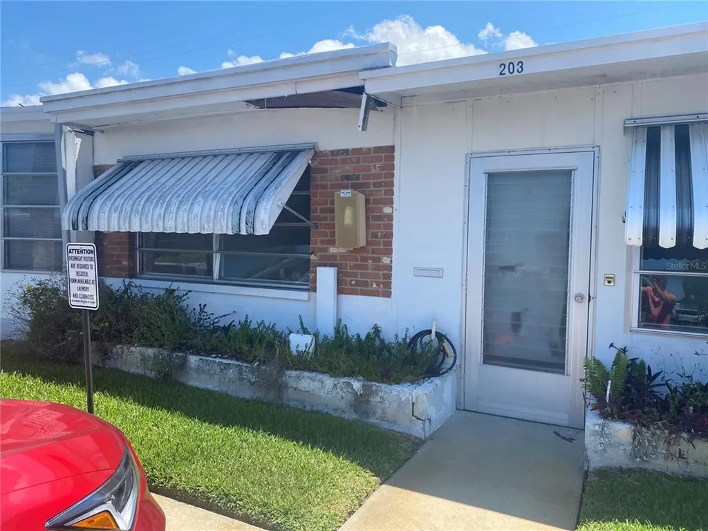 250 Rosery Road NW Largo FL 33770