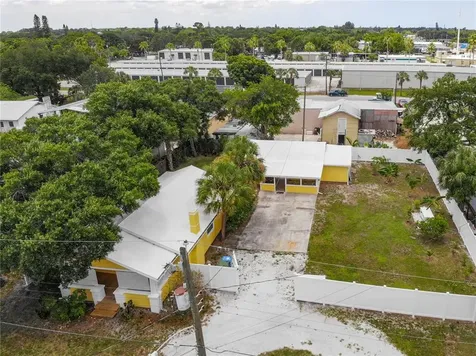 803 22nd Avenue W Bradenton FL 34205