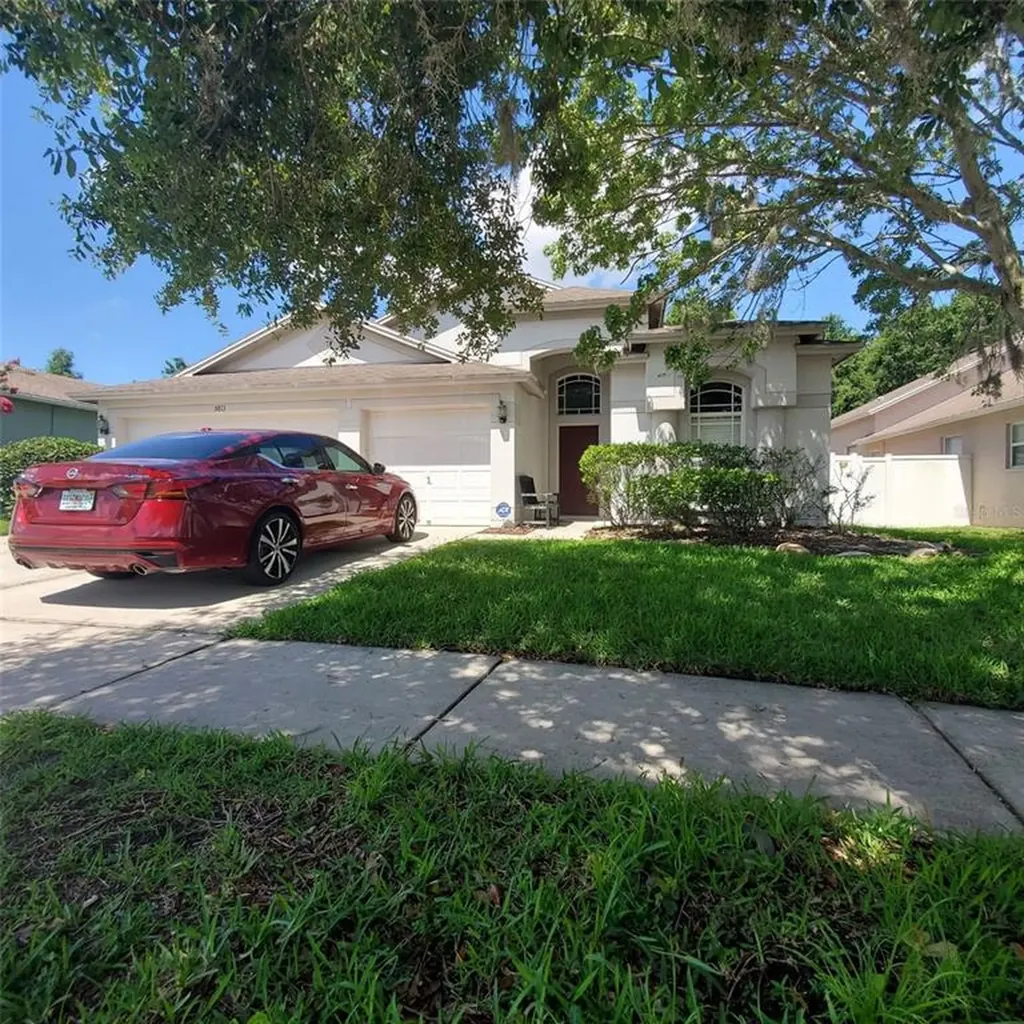 5813 Montford Drive Zephyrhills FL 33541