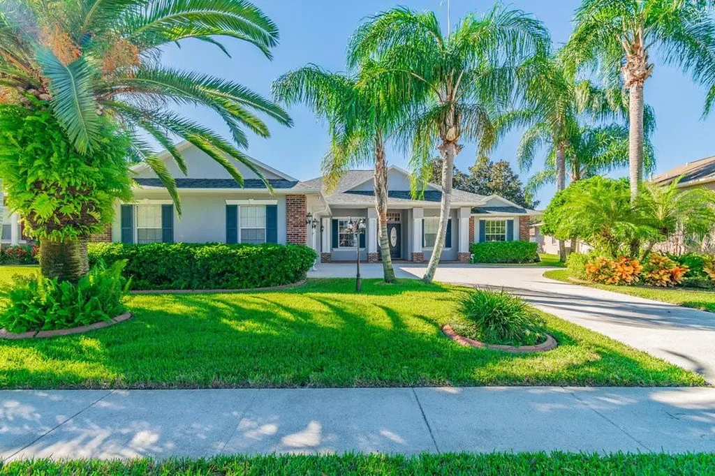 632 Citrus Wood Lane Valrico FL 33594