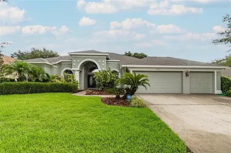 5011 Whispering Leaf Trail Valrico FL 33596