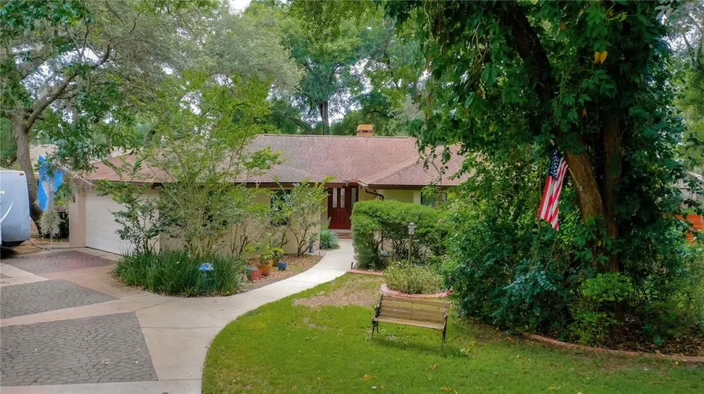 1202 Deepwood Court Brandon FL 33511