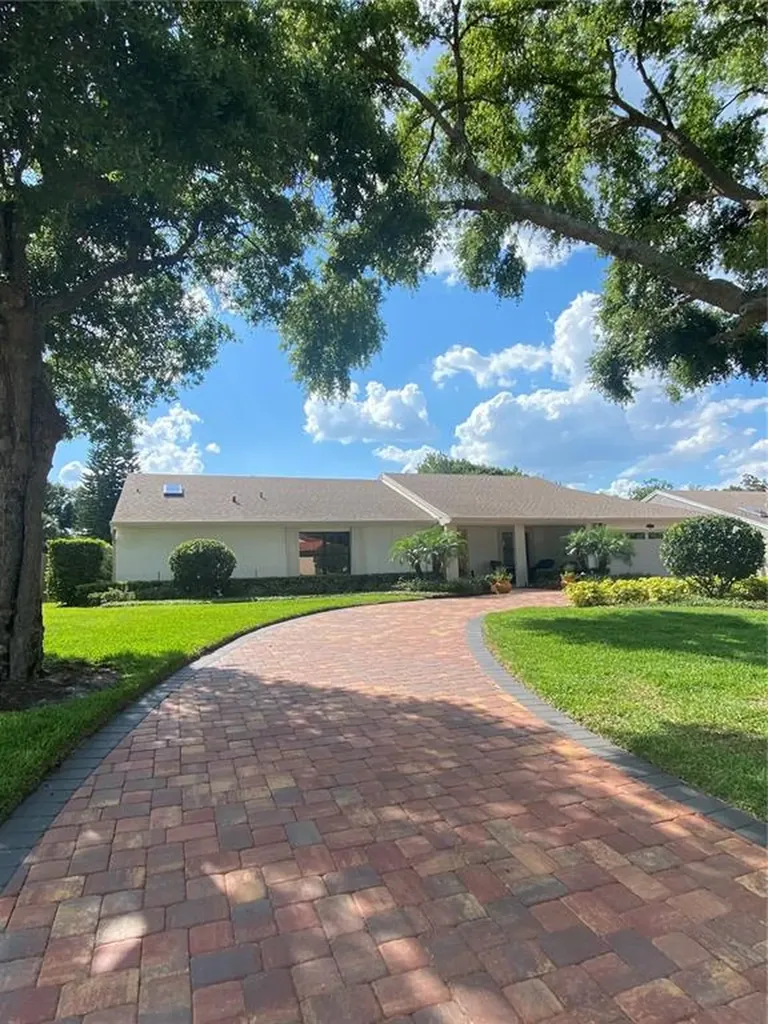 7455 Sparkling Lake Road Orlando FL 32819