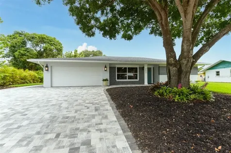 2627 Siesta Drive Sarasota FL 34239
