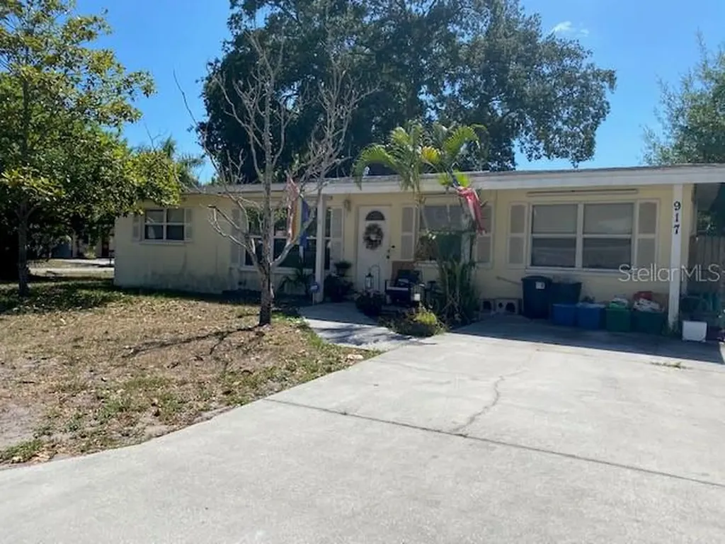 917 54th Street S Gulfport FL 33707