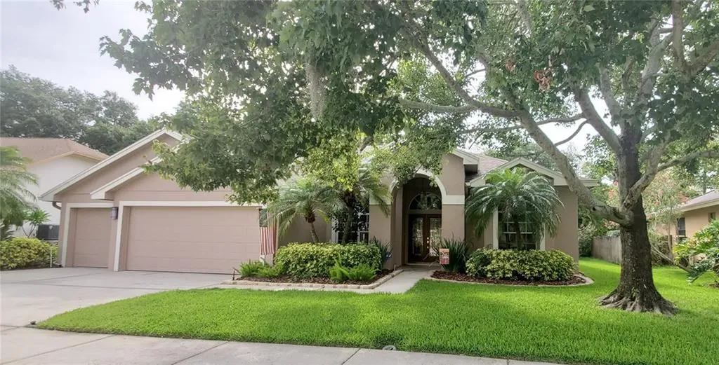 916 Kingscote Court Safety Harbor FL 34695
