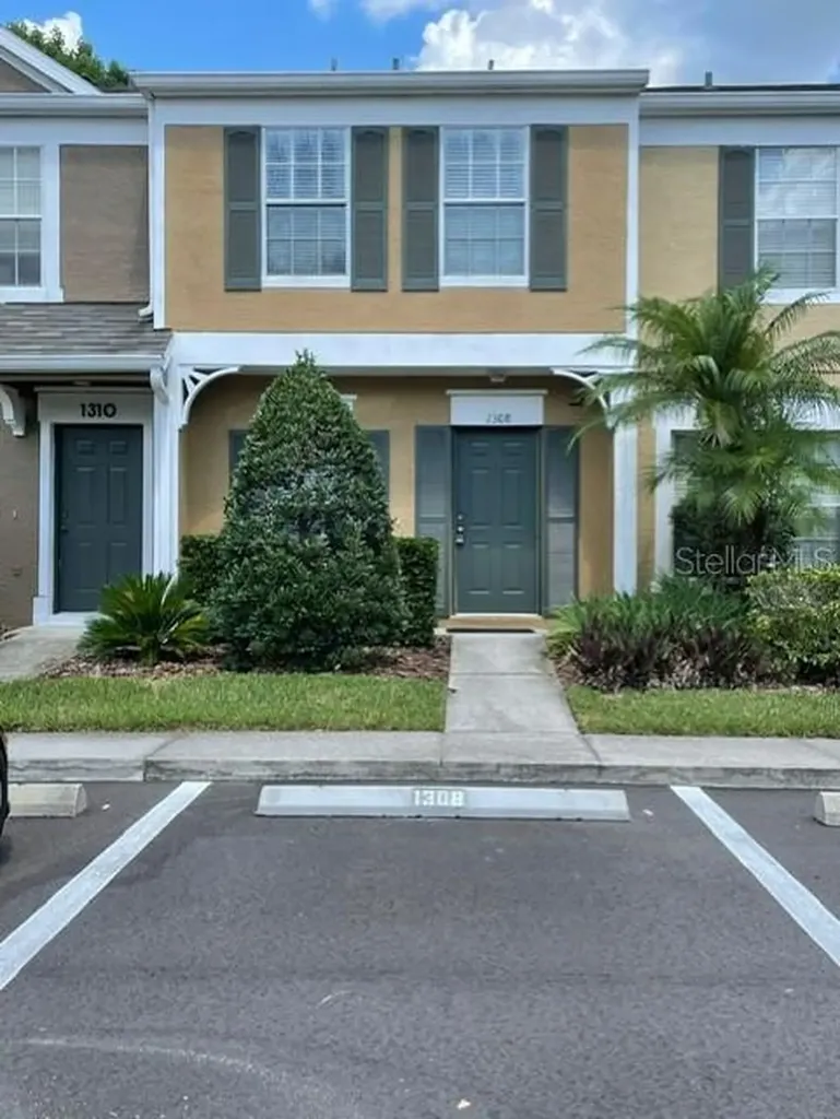 1308 Standridge Drive Wesley Chapel FL 33543