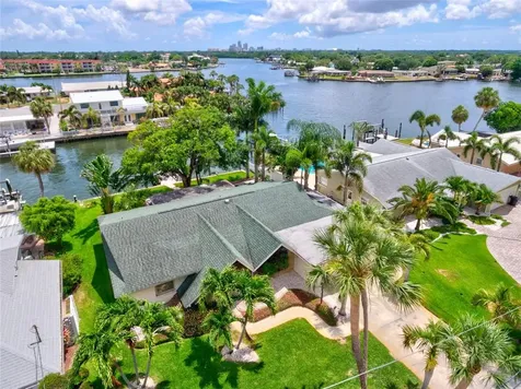 1316 40th Avenue NE St Petersburg FL 33703