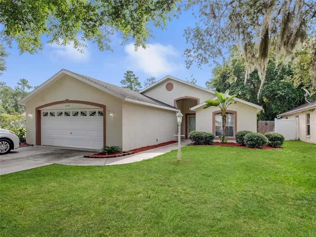 11515 Lake Drive Leesburg FL 34788