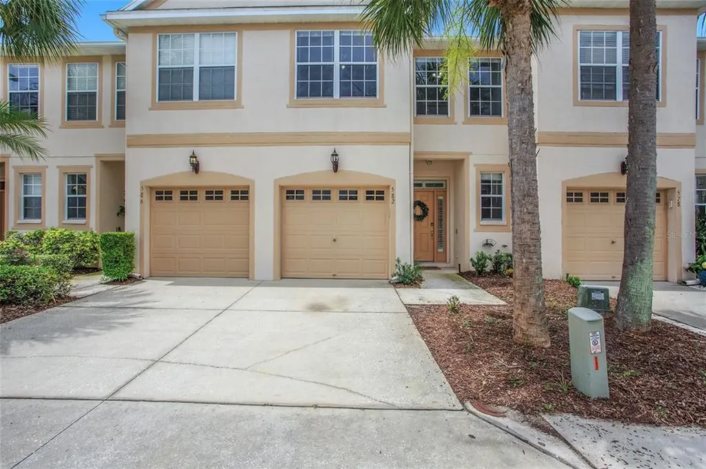 582 Vallance Way NE St Petersburg FL 33716