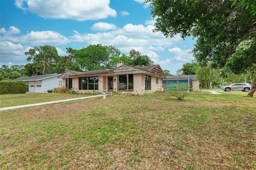 2400 Main Street Sarasota FL 34237