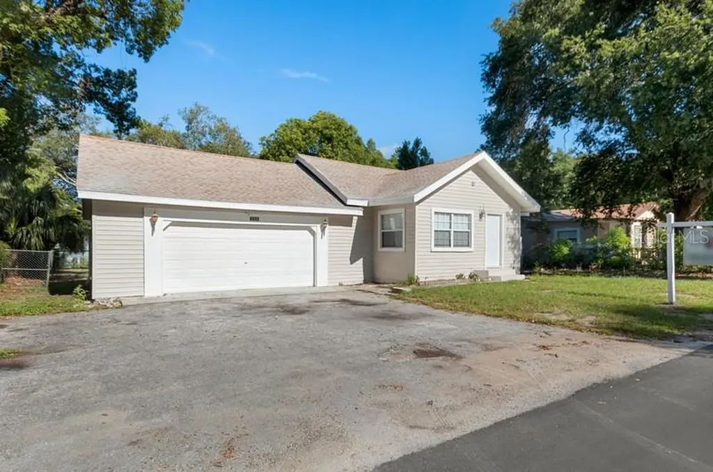 8512 N Otis Avenue Tampa FL 33604