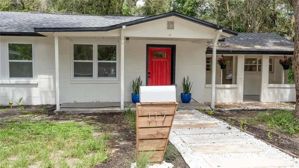 117 N Truett Street Leesburg FL 34748