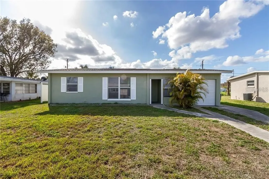 4775 Grobe Street North Port FL 34287