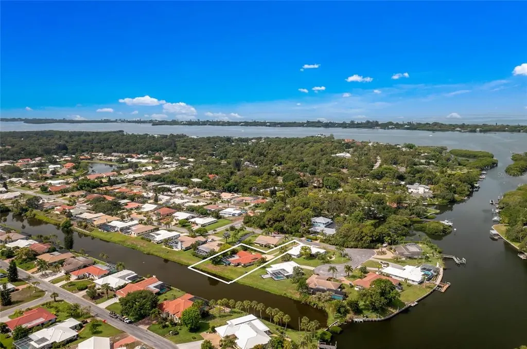 26 Bridge Street Englewood FL 34223