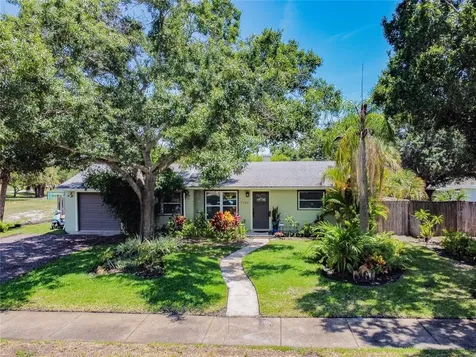 7100 Burlington Avenue N St Petersburg FL 33710