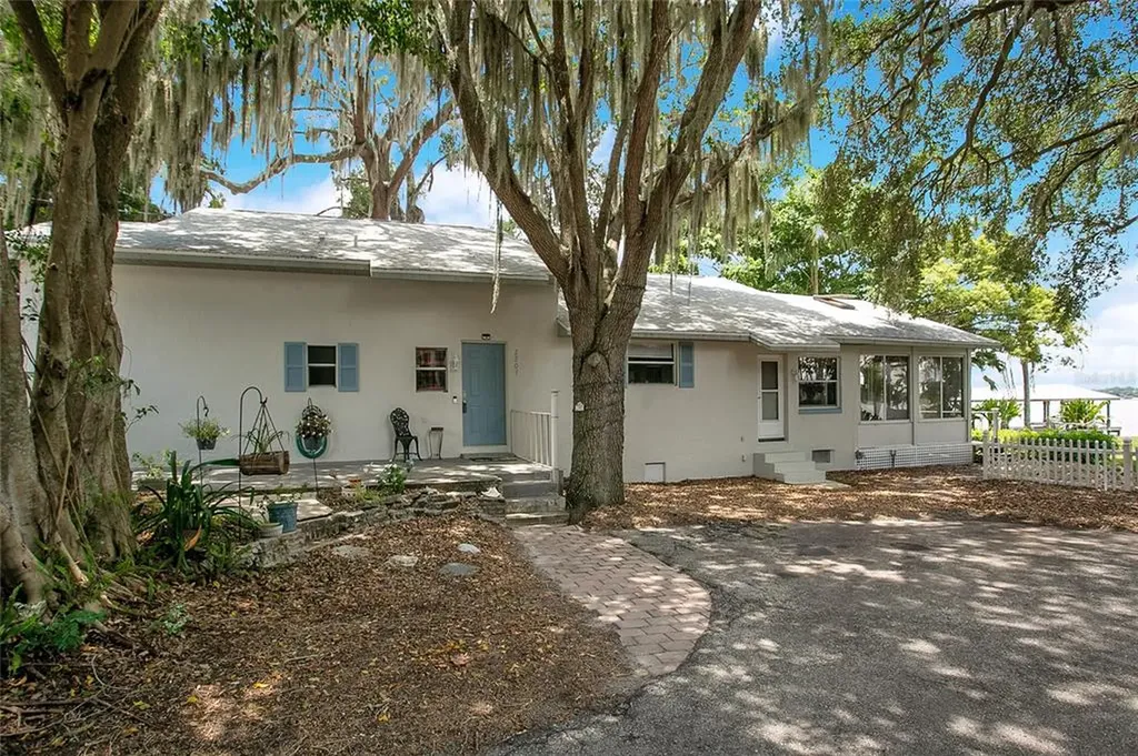 2207 Hoffner Avenue Belle Isle FL 32809