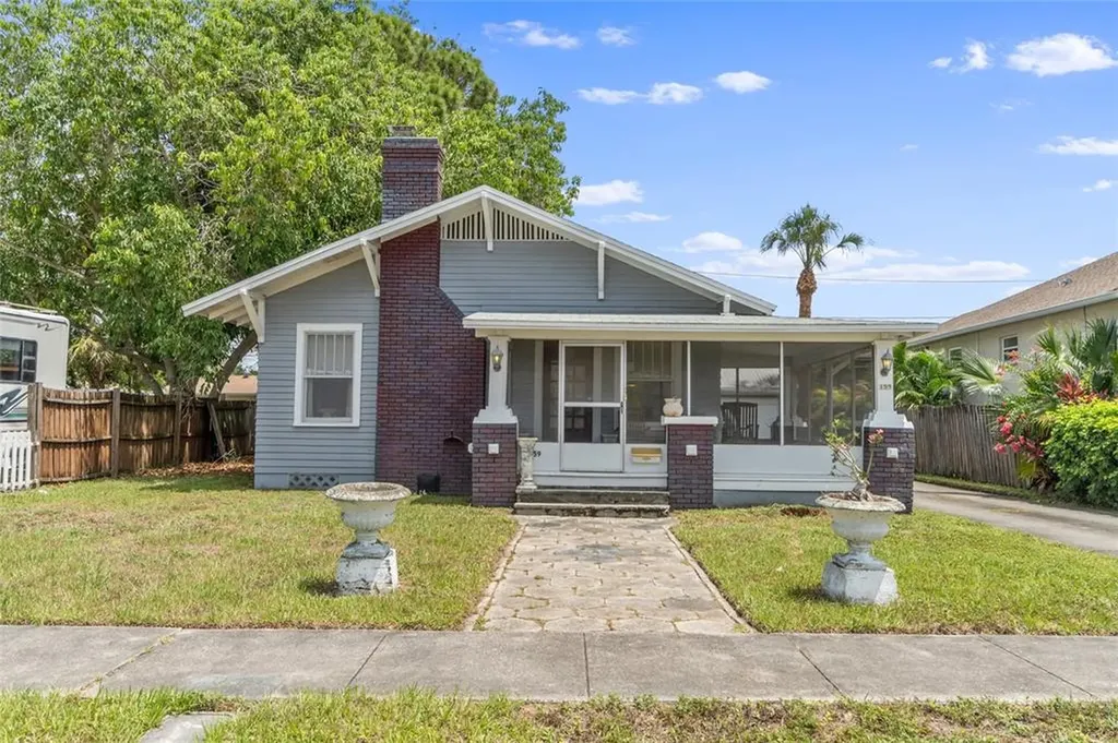 159 81st Avenue N St Petersburg FL 33702