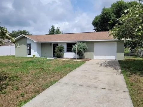 526 Geneva Avenue Deltona FL 32725