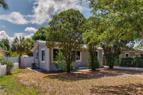 243 69th Street N St Petersburg FL 33710