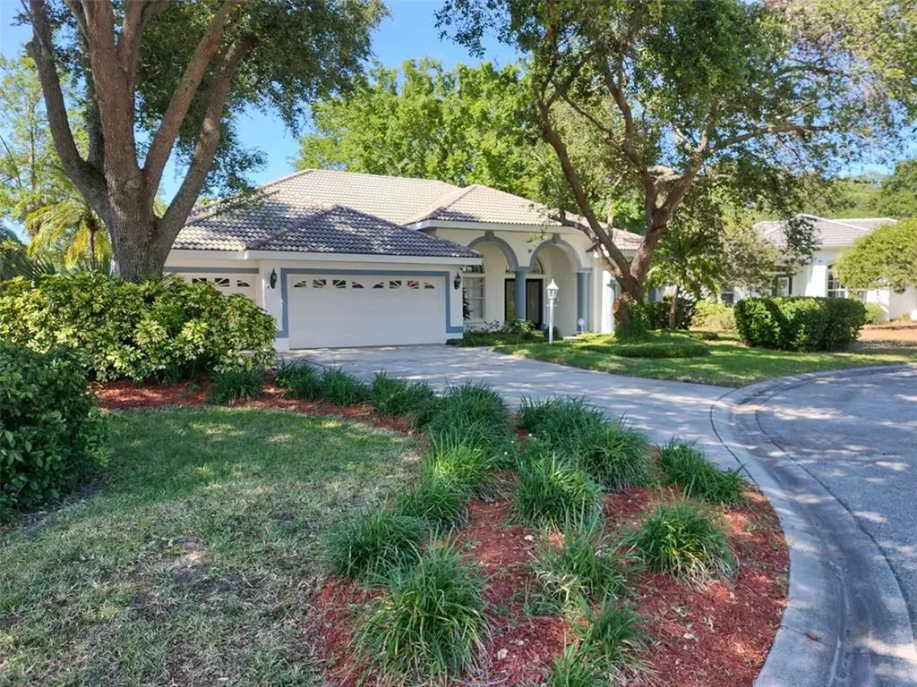 4904 Old Oakleaf Drive Sarasota FL 34233