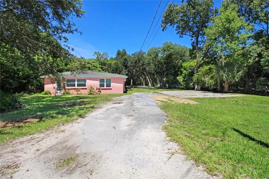 1228 Bellevue Avenue Daytona Beach FL 32114
