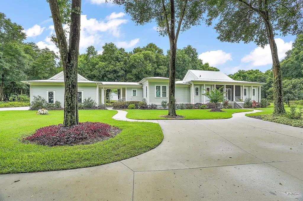 20201 Grass Roots Road Groveland FL 34736