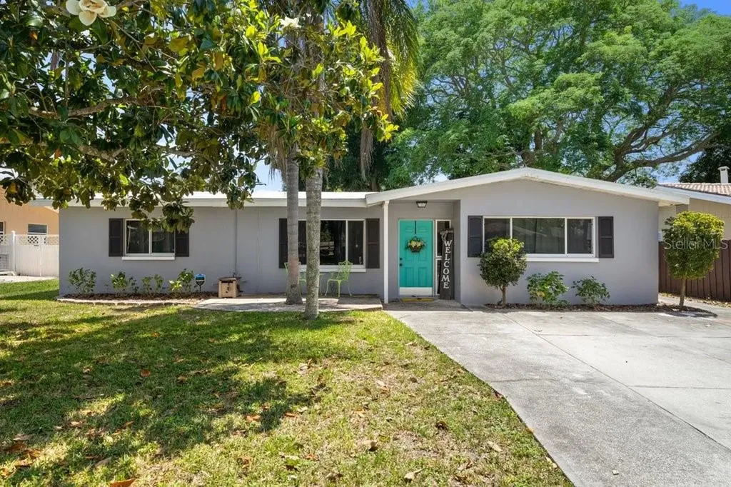 2229 Lakewood Drive Dunedin FL 34698